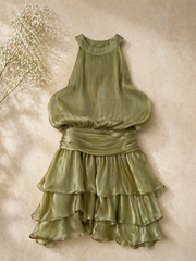Elegantna satenasta obleka z volančki - sage green